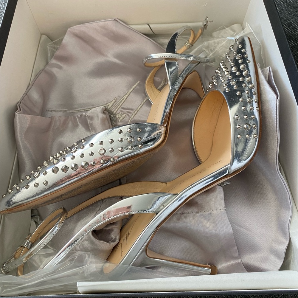 Giuseppe Zanotti Lucrezia silver spiked heels